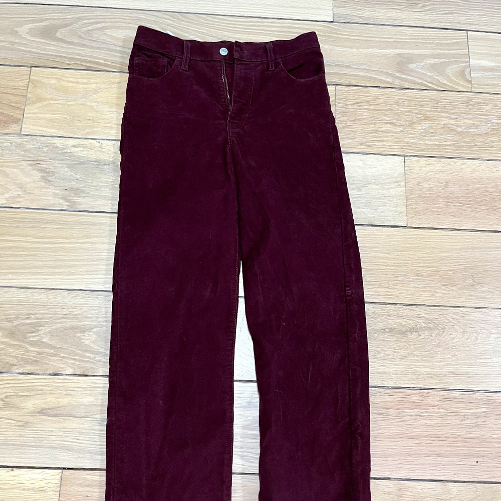 Levis cords size 26